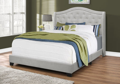Bed - Queen Size / Light Grey Velvet With Chrome Trim - I 5967Q